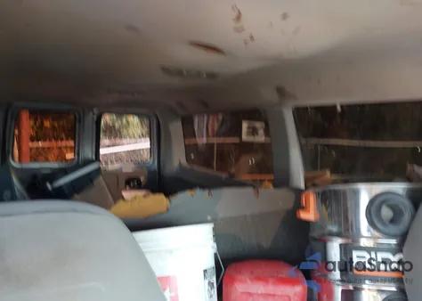 2005 Ford E-350 Super Duty Chateau/Xl/Xlt from USA, damaged, VIN 1FBNE31L75HA92156